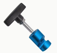 Универсальный опорный зажим подъемника капота